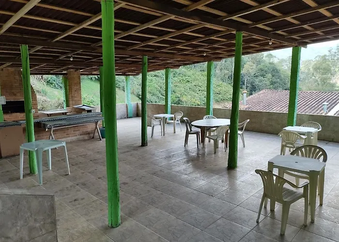 Chales & Casas Shallon Adonai